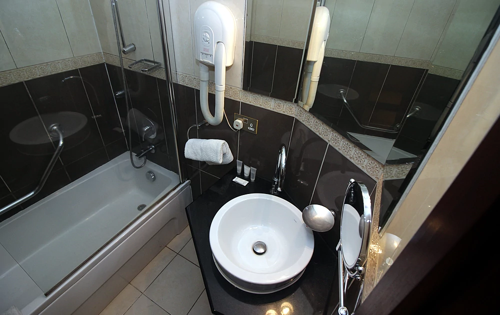 silver plus room Victoria Island